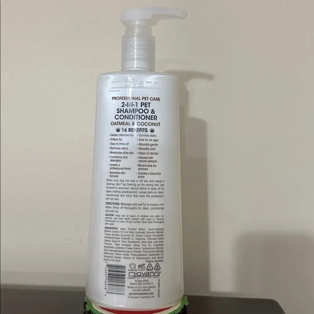 Giovanni 2-in-1 PET SHAMPOO & CONDITIONER Oatmeal & Coconut 24 fl oz pump